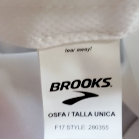 NWT Brooks Sherpa "Run Happy" Running Hat - Picture 5 of 6